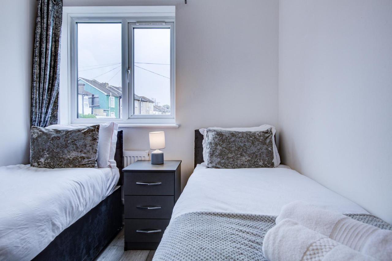 Spacious Urban Apartment In Croydon Dış mekan fotoğraf